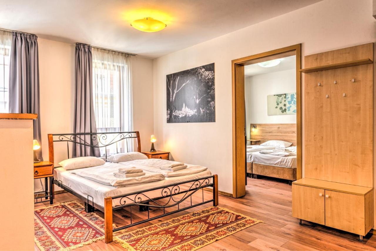 Central Capital Apartments Budapest Esterno foto