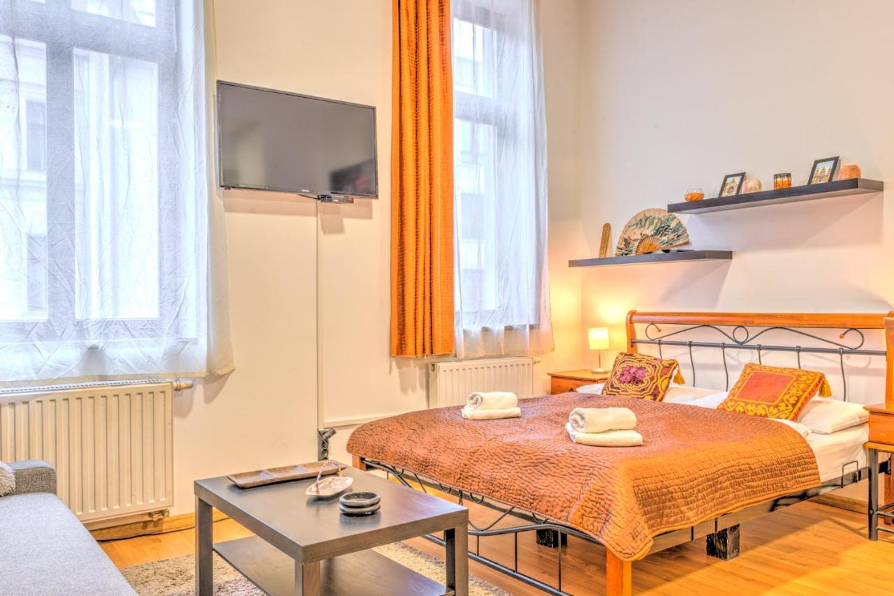 Central Capital Apartments Budapest Esterno foto