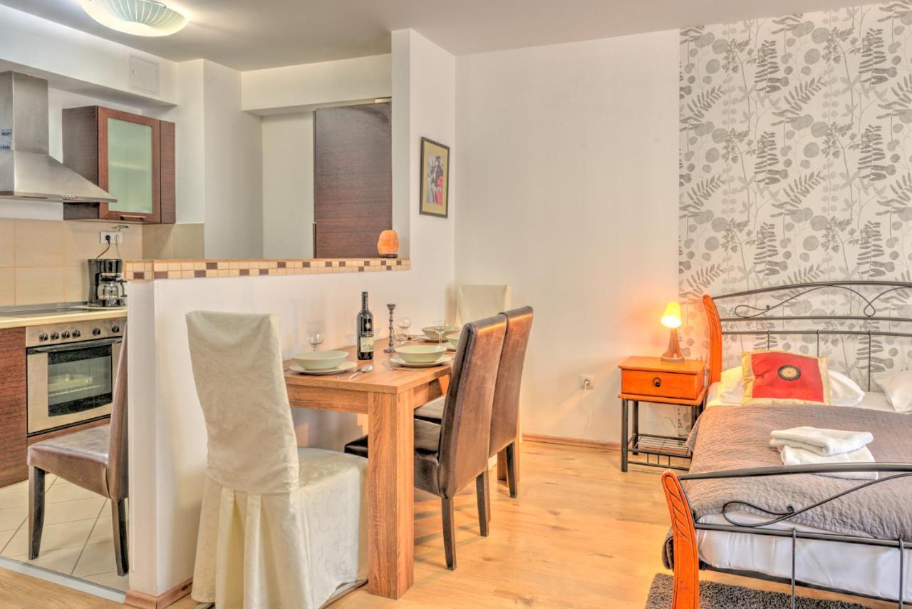 Central Capital Apartments Budapest Esterno foto