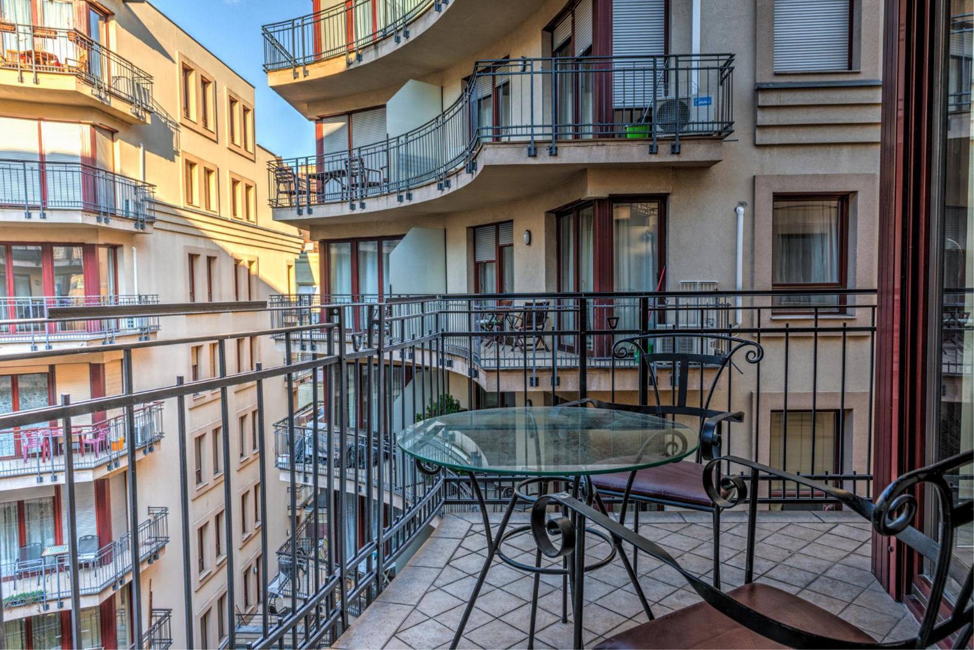 Central Capital Apartments Budapest Esterno foto